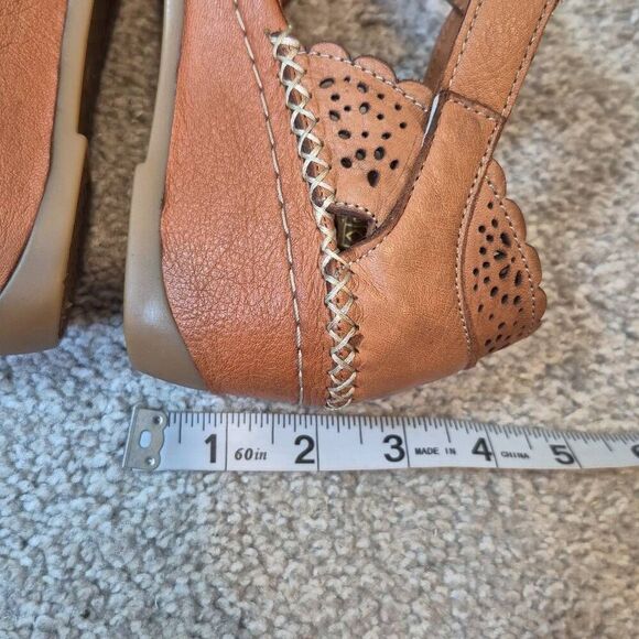 Spring Step Women's Size 6 Leather Ankle Strap Wedges Sandals - Picture 7 of 8